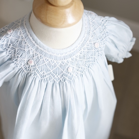 Smocked 100% Cotton LINEN Dress Blue Boutique Baby 6 Month Spring PERFECT - Picture 5 of 7